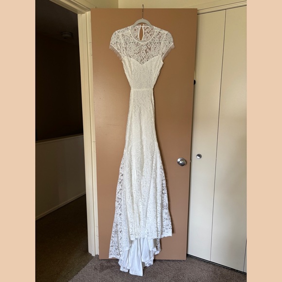 Lulu’s Devoted to Bliss White Lace Cap Sleeve Cutout Trumpet Maxi Dress - Picture 8 of 11